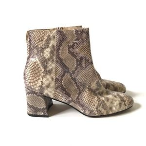 Chinese Laundry Snakeskin Snake Boots Booties Womens 8.5 Brown Stacked Heel Shoe